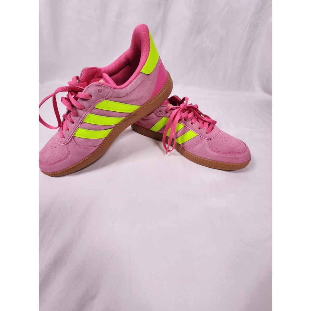 Adidas BreakNet Sleek Pink Suede Neon Yellow Gum Sole Sneakers Womens 8.5